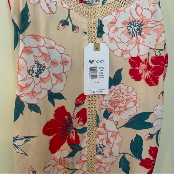 ROXY - Tank - NWT - Soft, Floral, Summer Tank - S - Picture 3 of 5